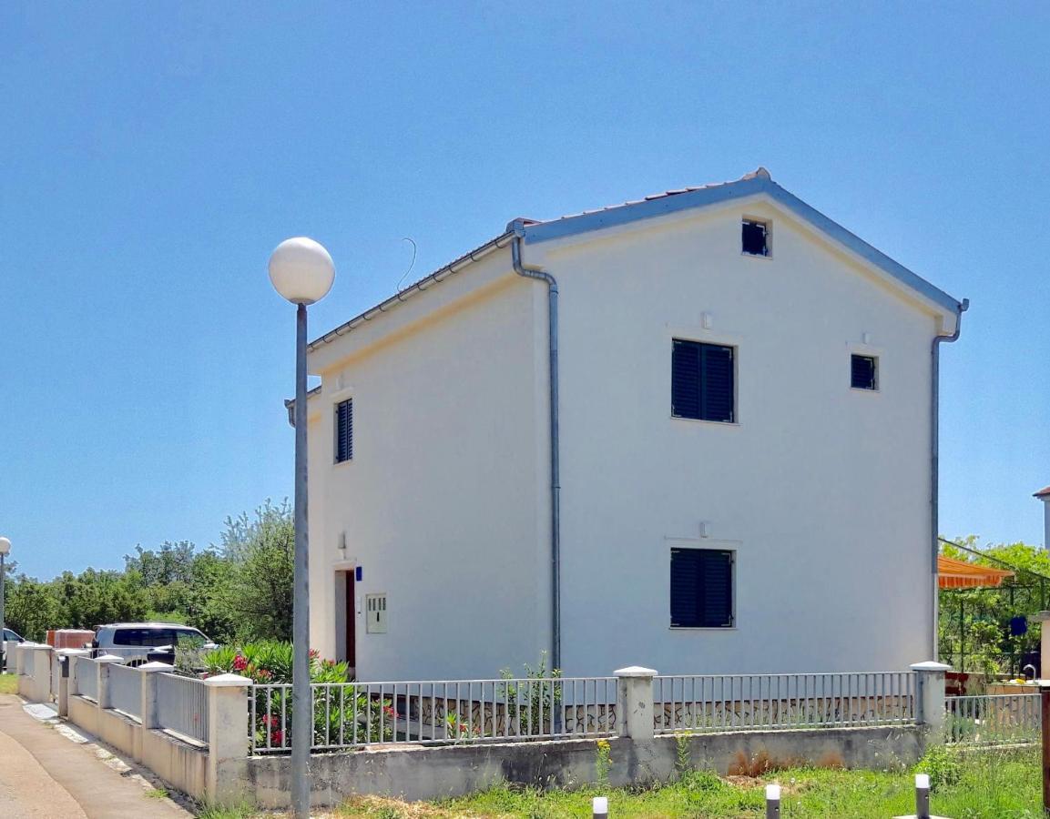 Apartment Pepa スタリグラード エクステリア 写真
